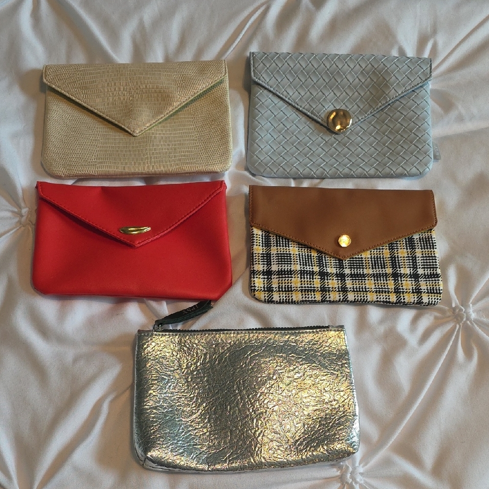 Set Of 5 Ipsy Bags- Mostly Clitch Style